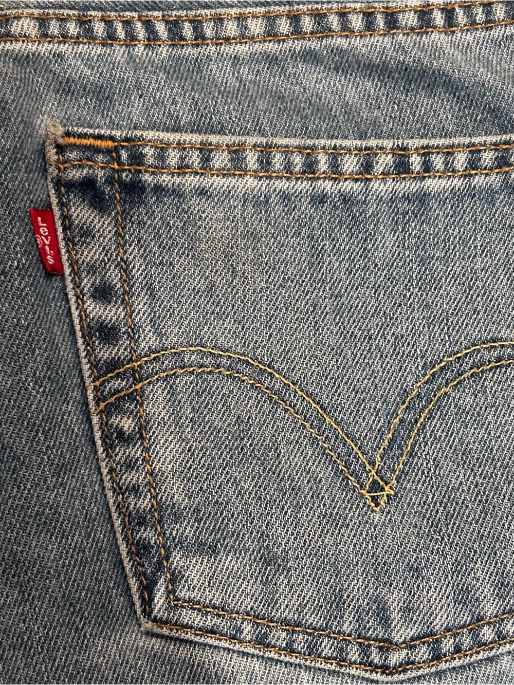 Vintage Levi’s 550 Red Tab Jeans W31 L36 (29x32.5)